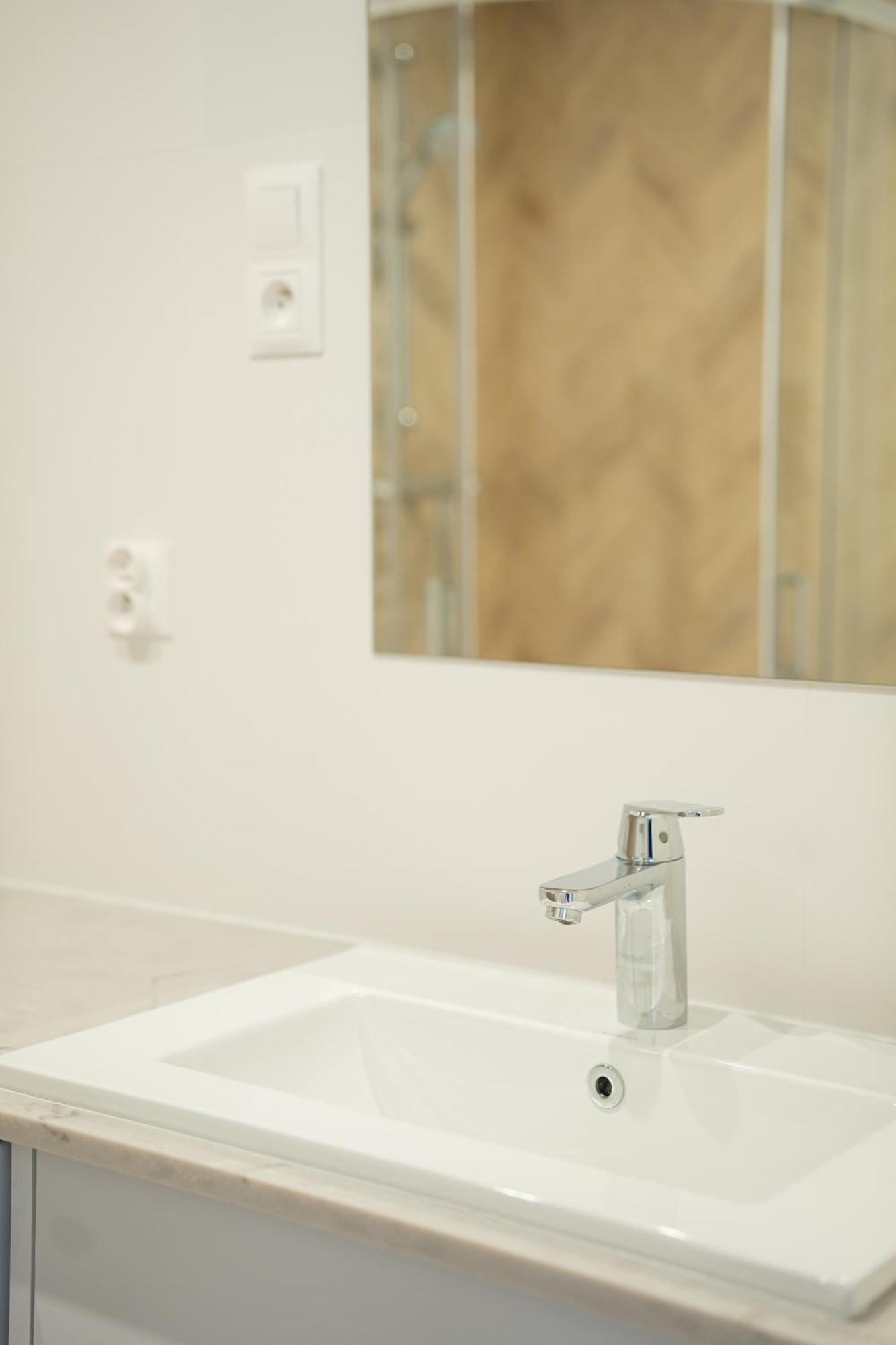 Apartament Bialy Єленя-Ґура Екстер'єр фото