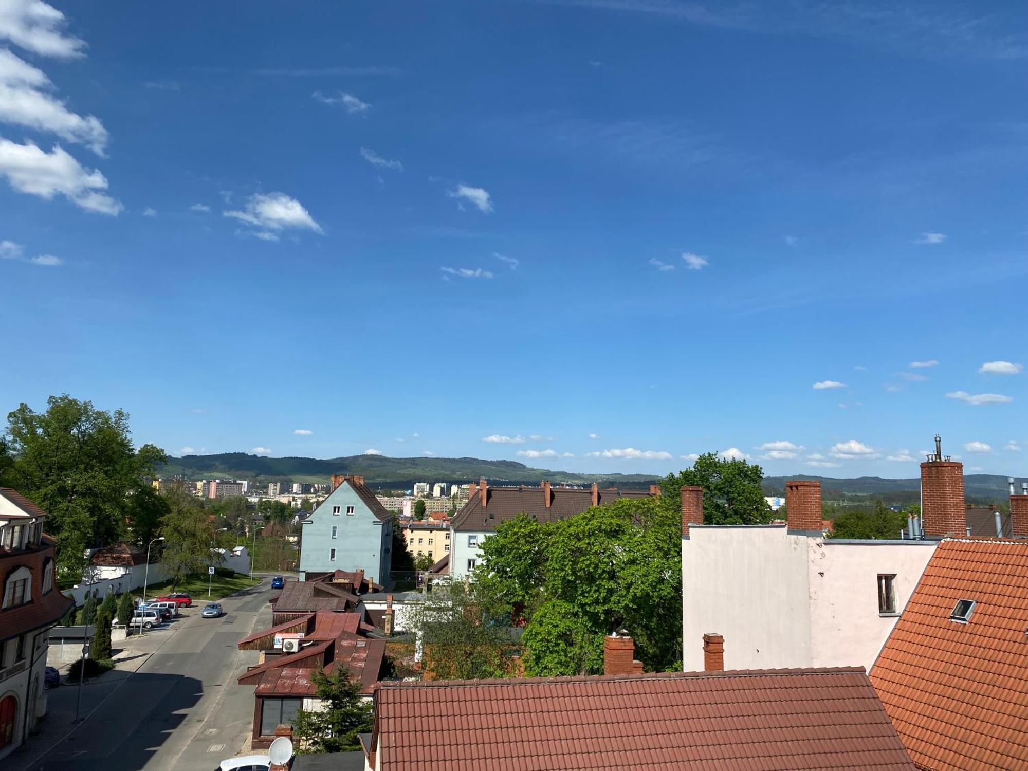 Apartament Bialy Єленя-Ґура Екстер'єр фото